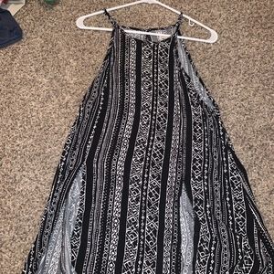 Black and White Patterned Tunic